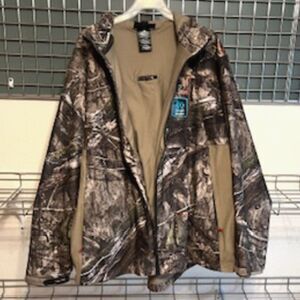 Camouflage Waterproof Hunting Jacket . Size: XL {46-48} . w/ Hoodie . Mossy Oak
